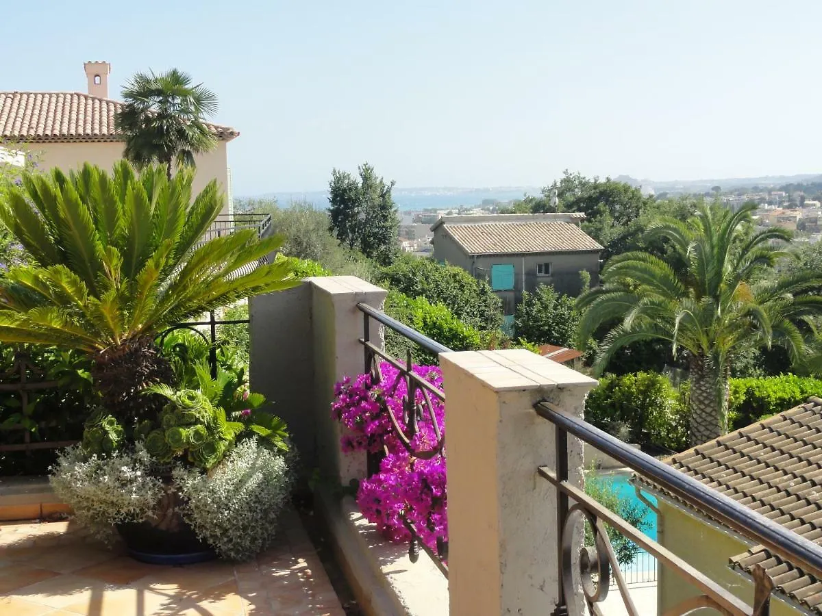 Villa Les Grimaldines Cote D Azur Кань-сюр-Мер 0*,